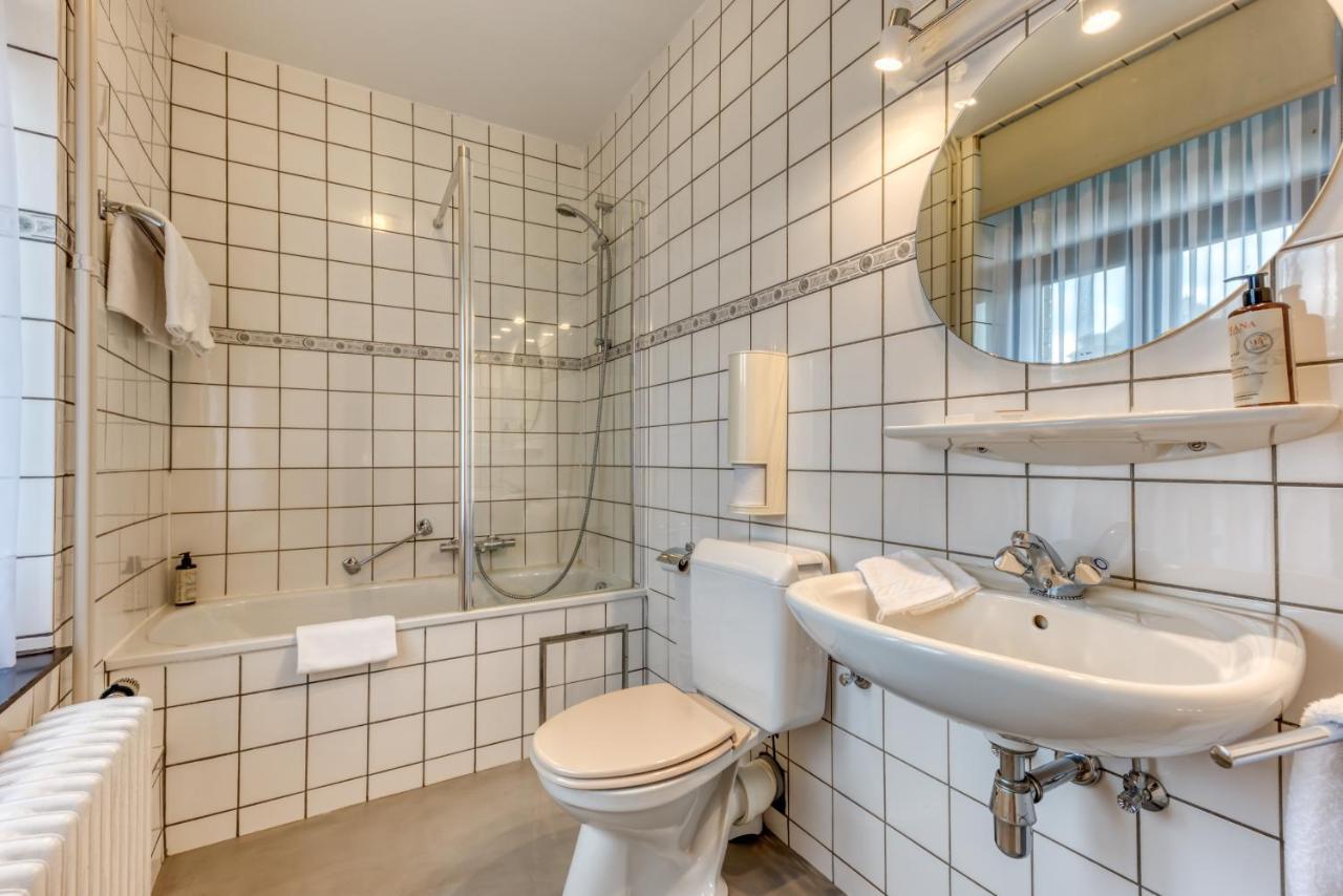 Hotel Le Cor De Chasse Saint-Hubert Ngoại thất bức ảnh