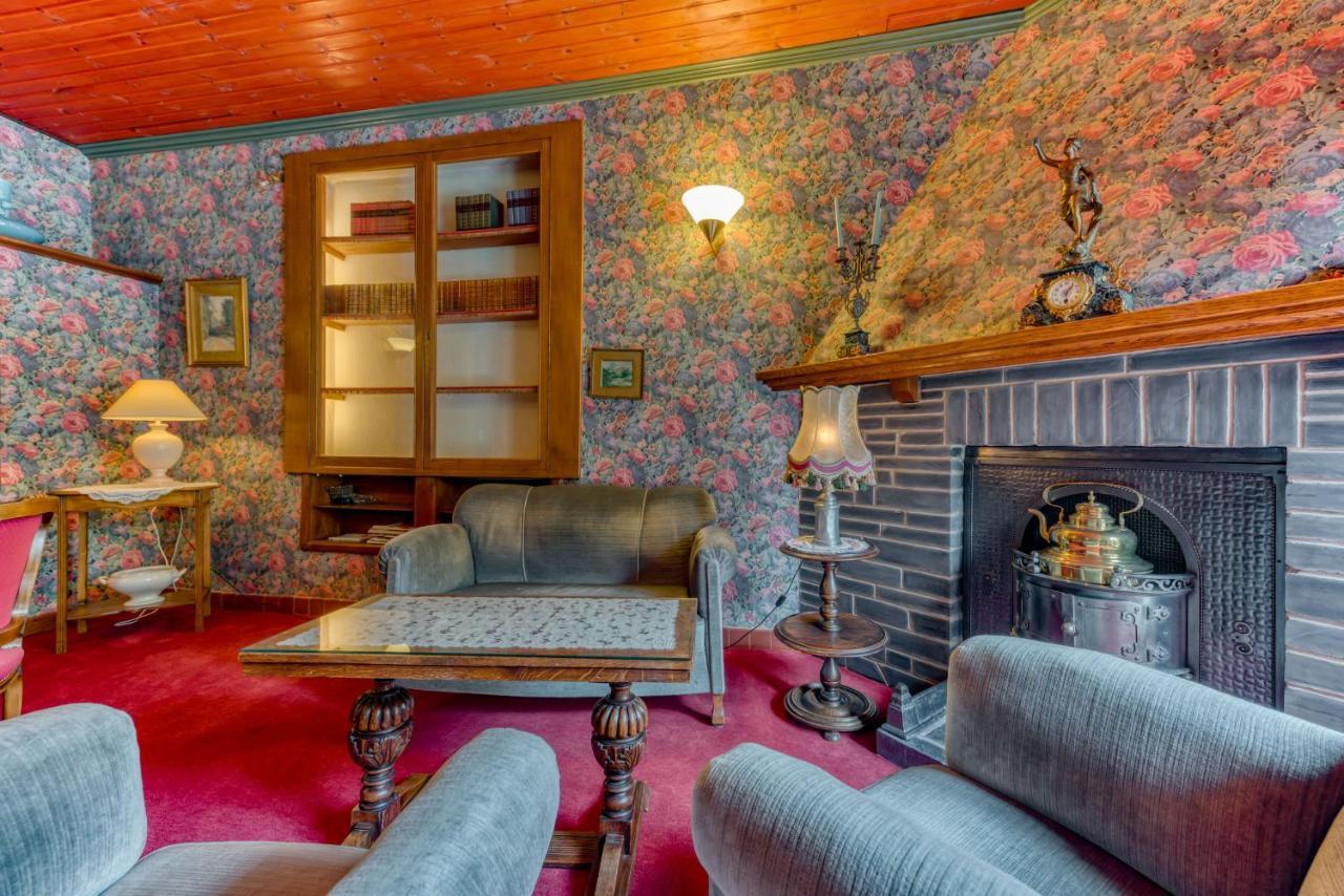 Hotel Le Cor De Chasse Saint-Hubert Ngoại thất bức ảnh